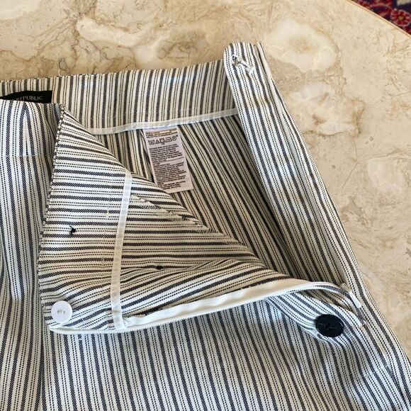 Banana Republic Sailor Style Wide Leg Striped Crop Pants - Picture 9 of 15